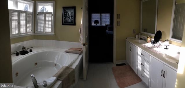 Foto del edificio - 623 Caravay Ln