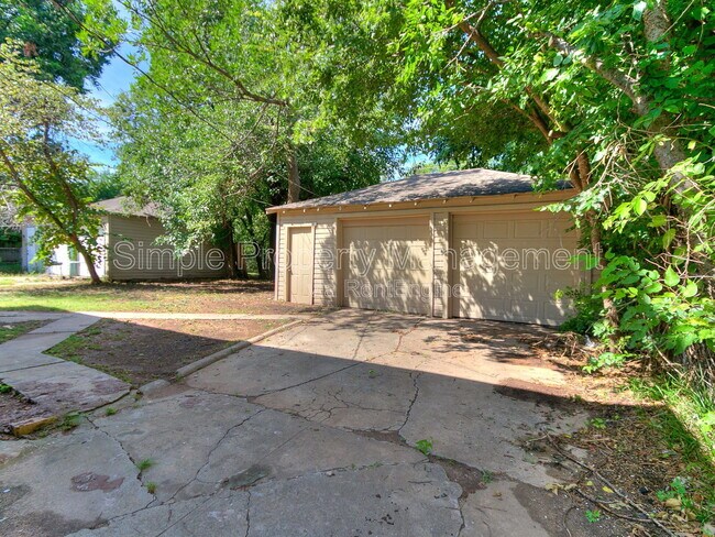 Foto del edificio - 1841 N Gatewood Ave