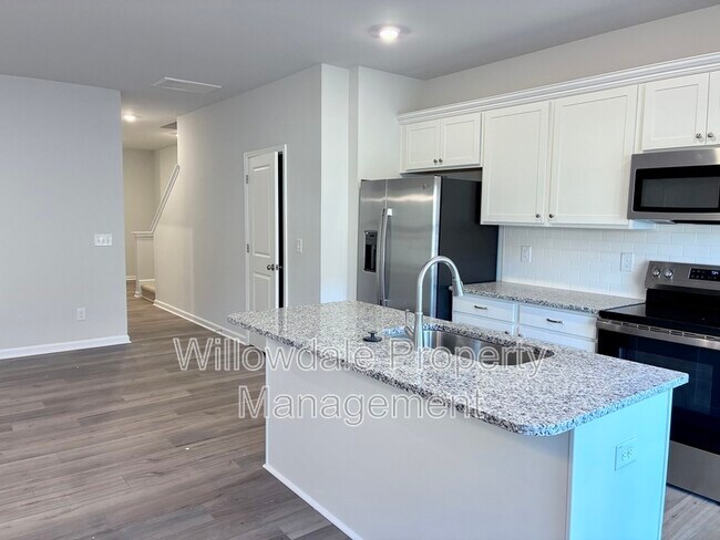 Foto del edificio - 211 Central Townes Wy