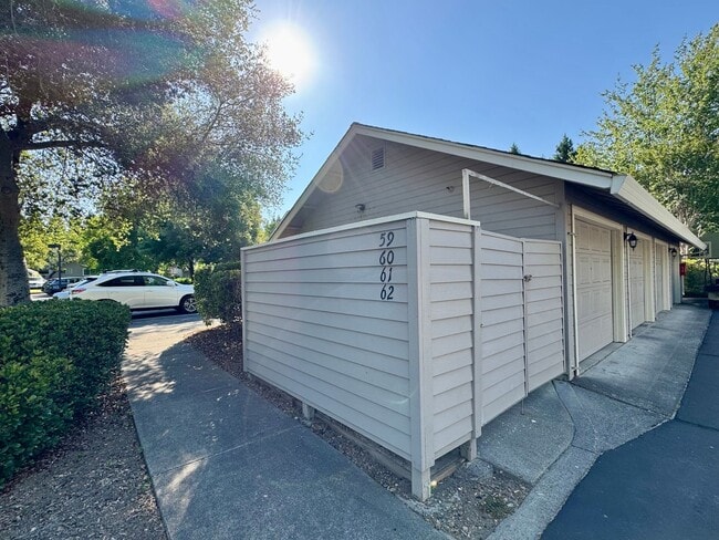 Building Photo - Napa, Gated Community Single Story 2 Bedro...