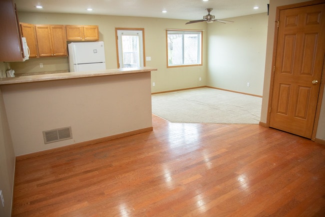 Building Photo - 2676 Raven Oaks Dr