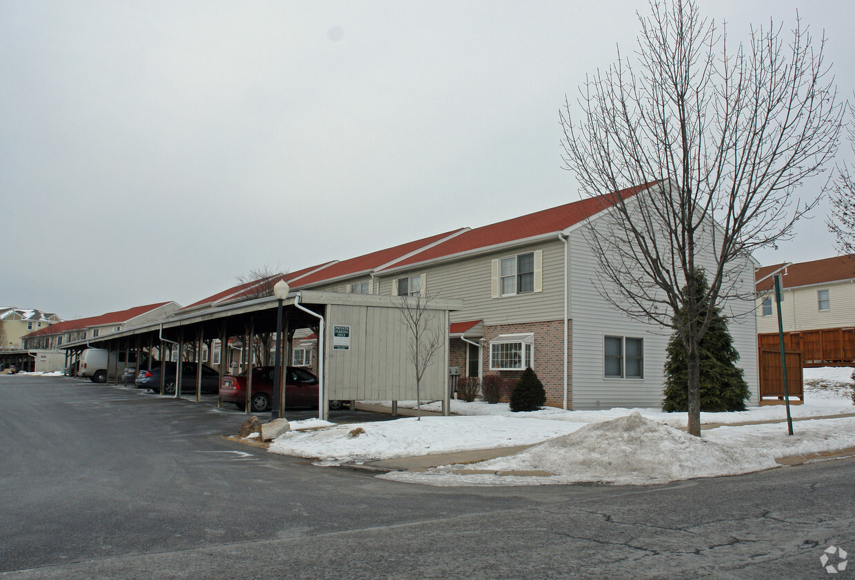 Building Photo - Stable Hill Estate