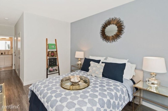 Building Photo - 301 54th St