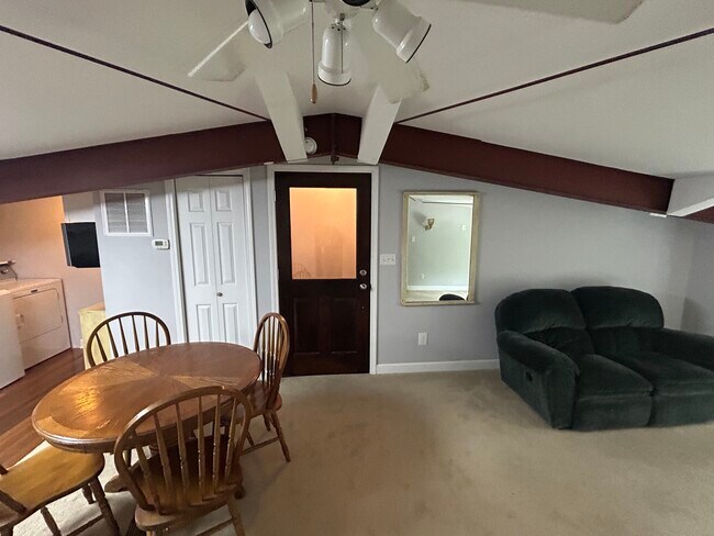 Entry View - 13 Mountain Meadows Rd