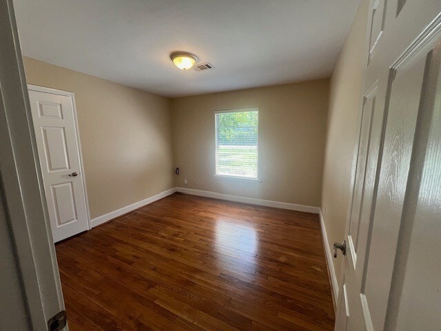 Building Photo - 7706 Cedel Dr