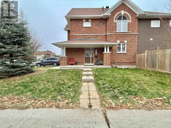 Building Photo - 300 Tourmaline Cres