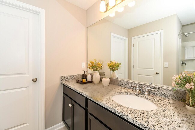 Foto del edificio - 9148 Udell Ln