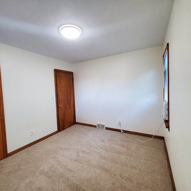 Foto del edificio - 4905 Behrwald Ave