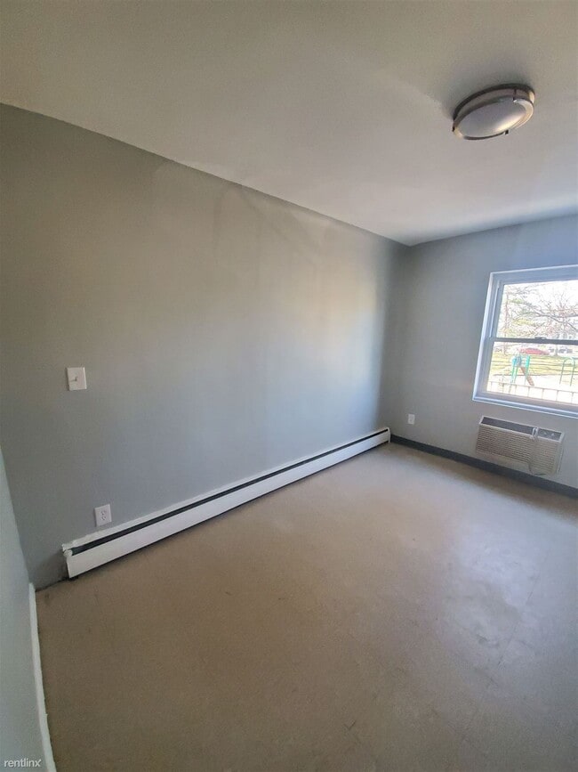 Building Photo - 1 br, 1 bath  - 898 Norman St 10B