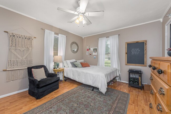Foto del edificio - August 2025 Pre-Lease! Beautiful 3 Bed, 2 ...