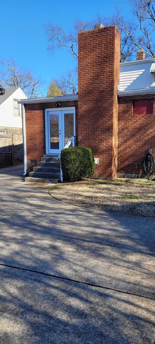Building Photo - 3103 Wingate Ave