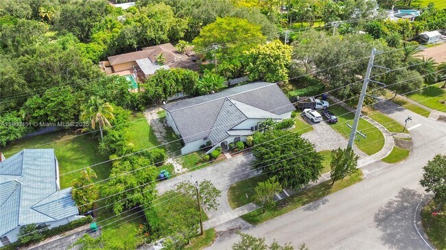 Foto del edificio - 12193 SW 82nd Ave