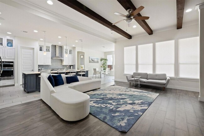 Building Photo - 16404 Horse Trap Ln