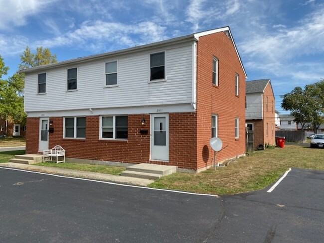 Building Photo - 2551 Sonora Dr