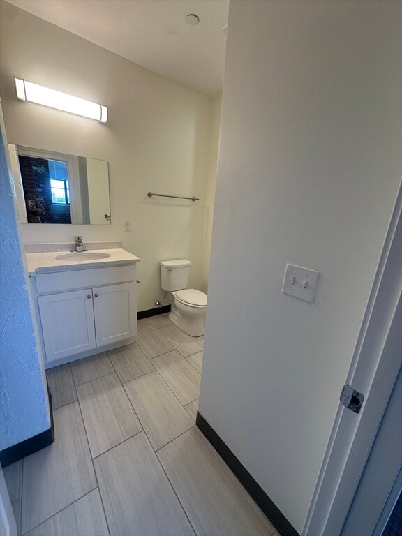 Building Photo - 151 Chestnut St