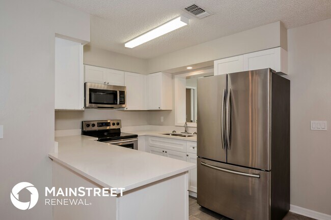 Foto del edificio - 687 Albritton Ave