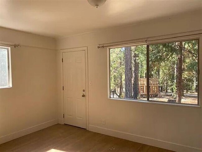 Building Photo - SERENE ENVIRONMENT