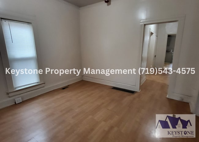 Building Photo - $500 Off Move In Special! 3 Bd/1 Bath Hous...