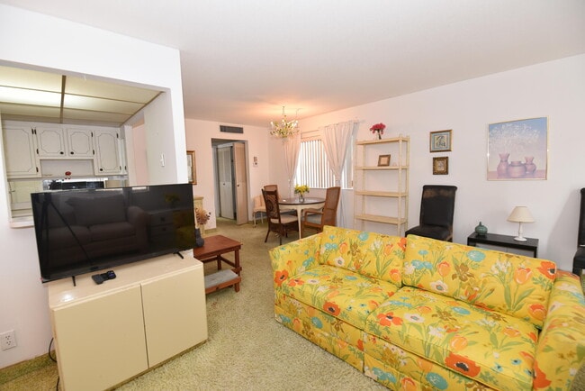 Foto del edificio - 715 Saxony Pl