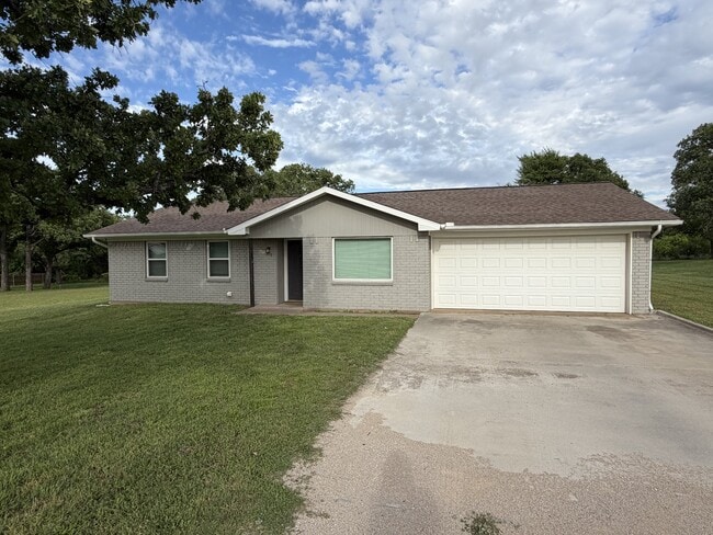 Building Photo - 509 Sage Trail