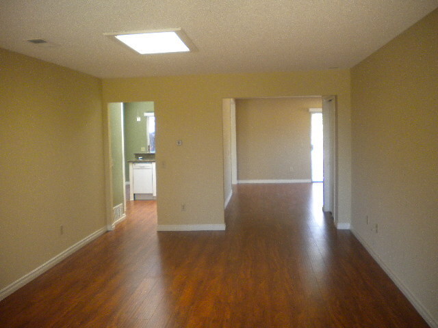 Building Photo - Peacock Hills, 55+ Community - Home in Peacock Hills - Oceanside