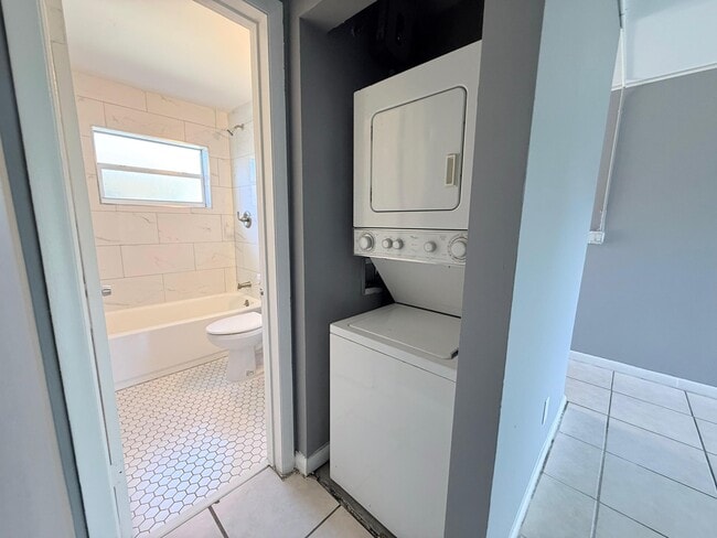 Foto del edificio - 815 2nd St