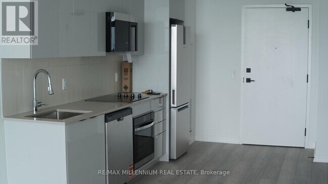 Building Photo - 498 Caldari Rd