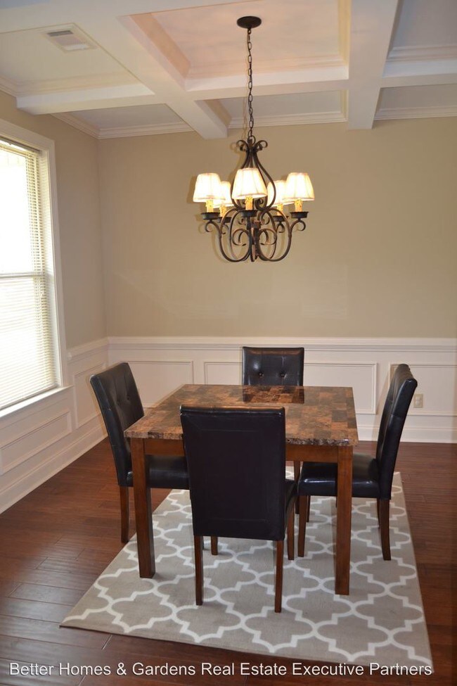 Foto del edificio - 4 br, 2 bath House - 1434 Collins Dr