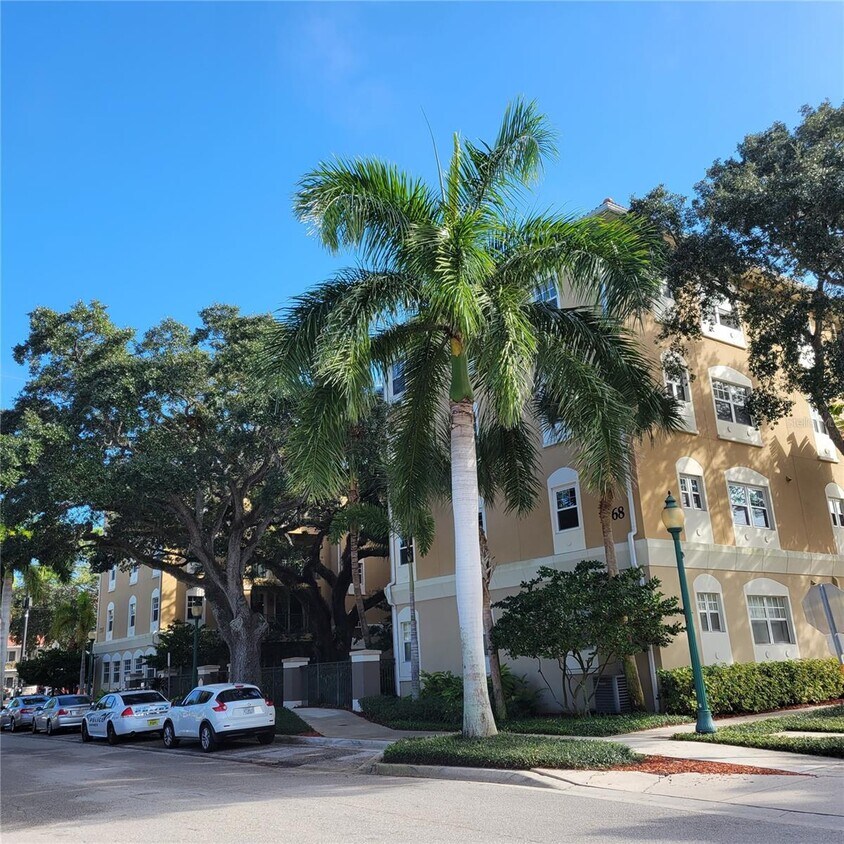 1268 11th St Unit 2202, Sarasota, FL 34236 Condo for Rent in Sarasota