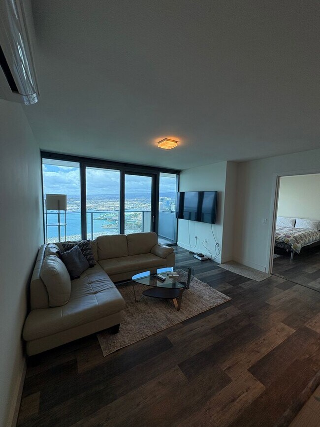 Foto del edificio - Luxury Fully Furnished Condo at The Collection – Live in the Heart of Kakaako!
