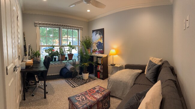 Foto del edificio - 6511 Oliver Ave S