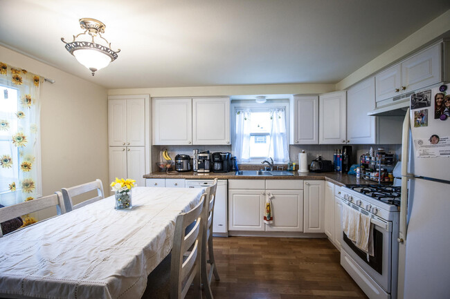 Spacious Eat In Kitchen - 3179 S 77th St