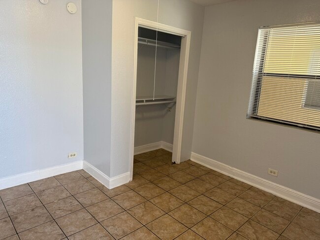 Building Photo - 3300 Broadway