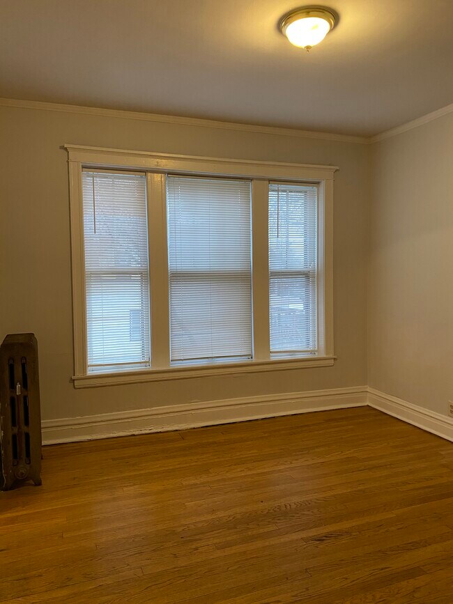 Building Photo - 4300 N Richmond St