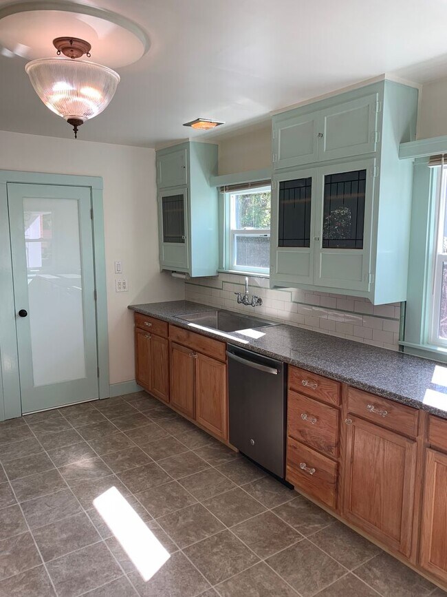 Foto del edificio - Memorial Hospital 2 bedroom 2 bathroom hom...