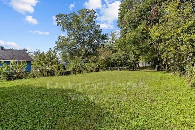 Building Photo - 608 Avenue V