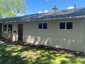 Building Photo - 171 Tilton Park Dr