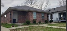 Foto principal - 1725 Lakeshore Dr
