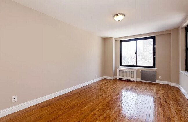 Building Photo - 786 Columbus Ave