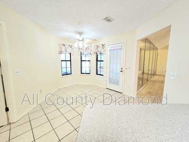 Building Photo - 5309 Robert Holmes Dr