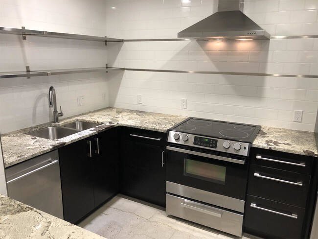 Foto del edificio - 3701 Crescent Rim Dr
