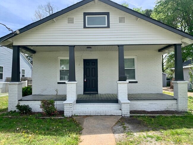Foto del edificio - Two Bedroom 1 Bathroom home in Portsmouth