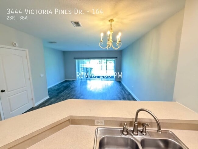 Building Photo - 3444 Victoria Pines Dr