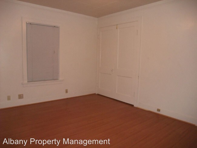 Building Photo - 2 br, 1 bath  - 830 Madison St SE