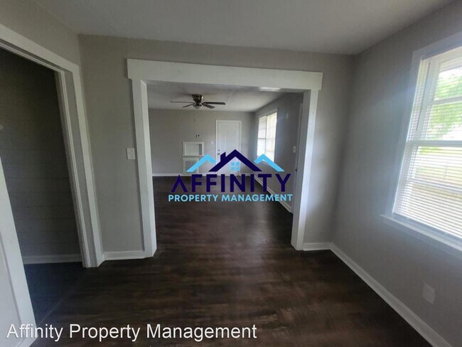 Foto del edificio - 2 br, 1 bath House - 825 Brooks Road