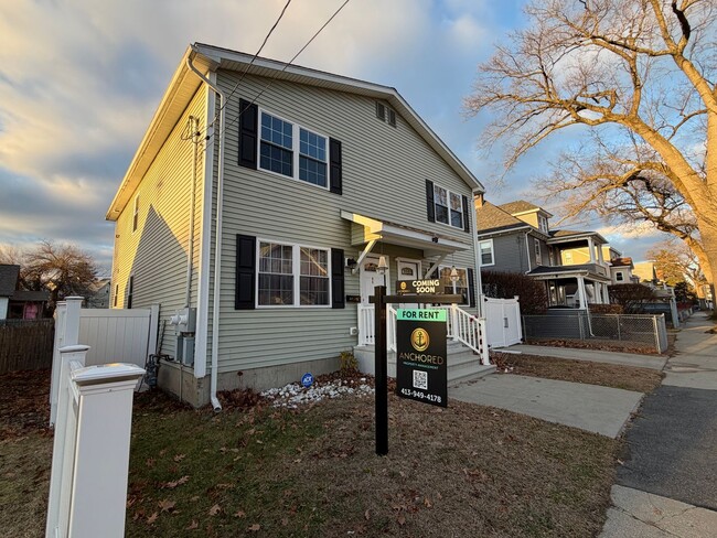 Woodmont Street - Woodmont Street Apartment