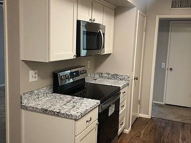 Foto del edificio - 2BR 2Ba plus bonus room