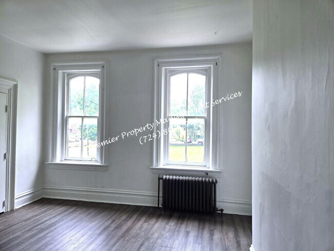 Foto del edificio - 415 N Main St