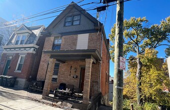 Building Photo - 2711 Glendora Ave