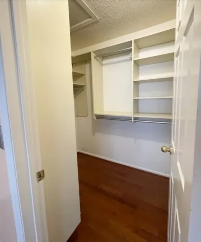 Building Photo - 214 Manahan Ct